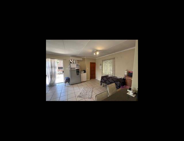 3 BEDROOM TOWNHOUSE SOLD IN FLORAUNA